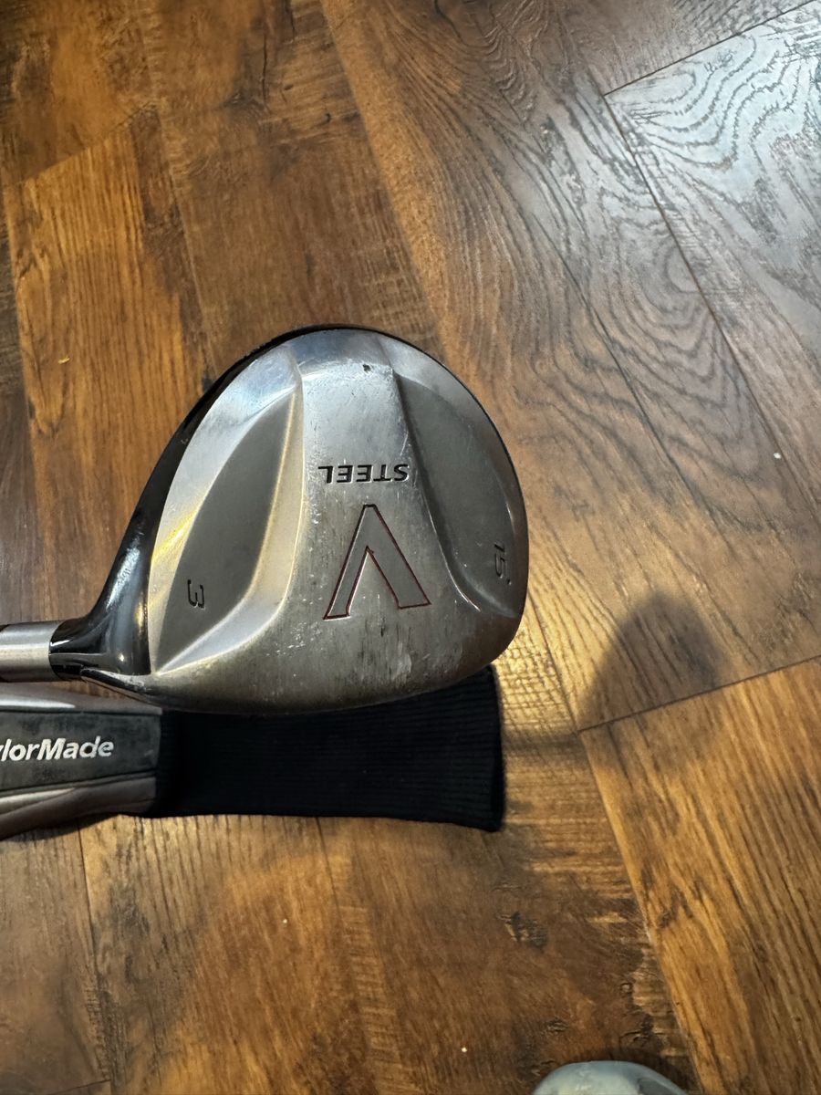 TaylorMade V Steel 3 Wood 15 Degree Golf Club with Headcover