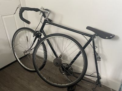 Vintage 60cm Black Road Bike with Drop Handlebars- Project// Mechanics Special