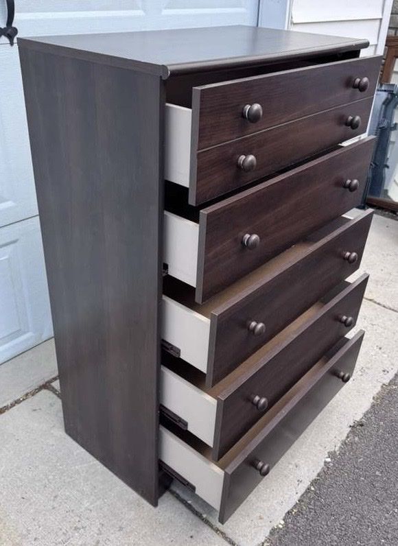 Cute Dresser