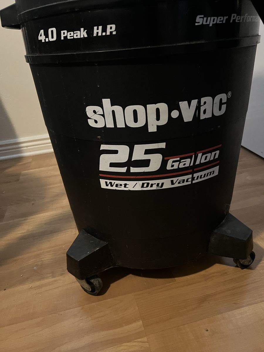 Shop-Vac 25 Gallon Wet/Dry Vacuum 4.0 Peak HP
