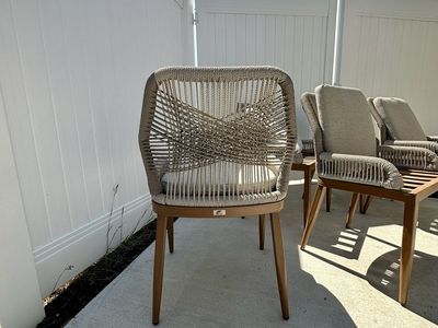 Outdoor patio table & 6 Chairs