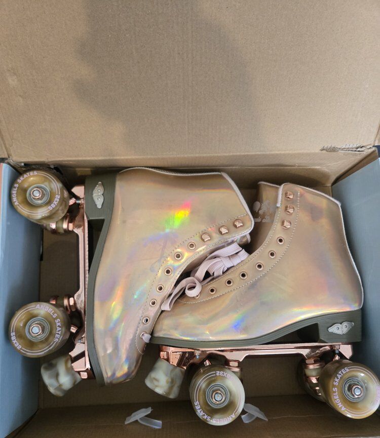 Angels Skates size 9