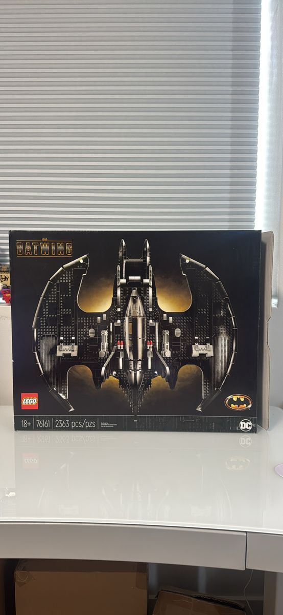 LEGO DC Batman 1989 Batwing Set 76161 (2,363 Pieces)