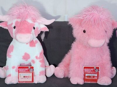 BNWT Extra Large Viral Pink Highland Cow