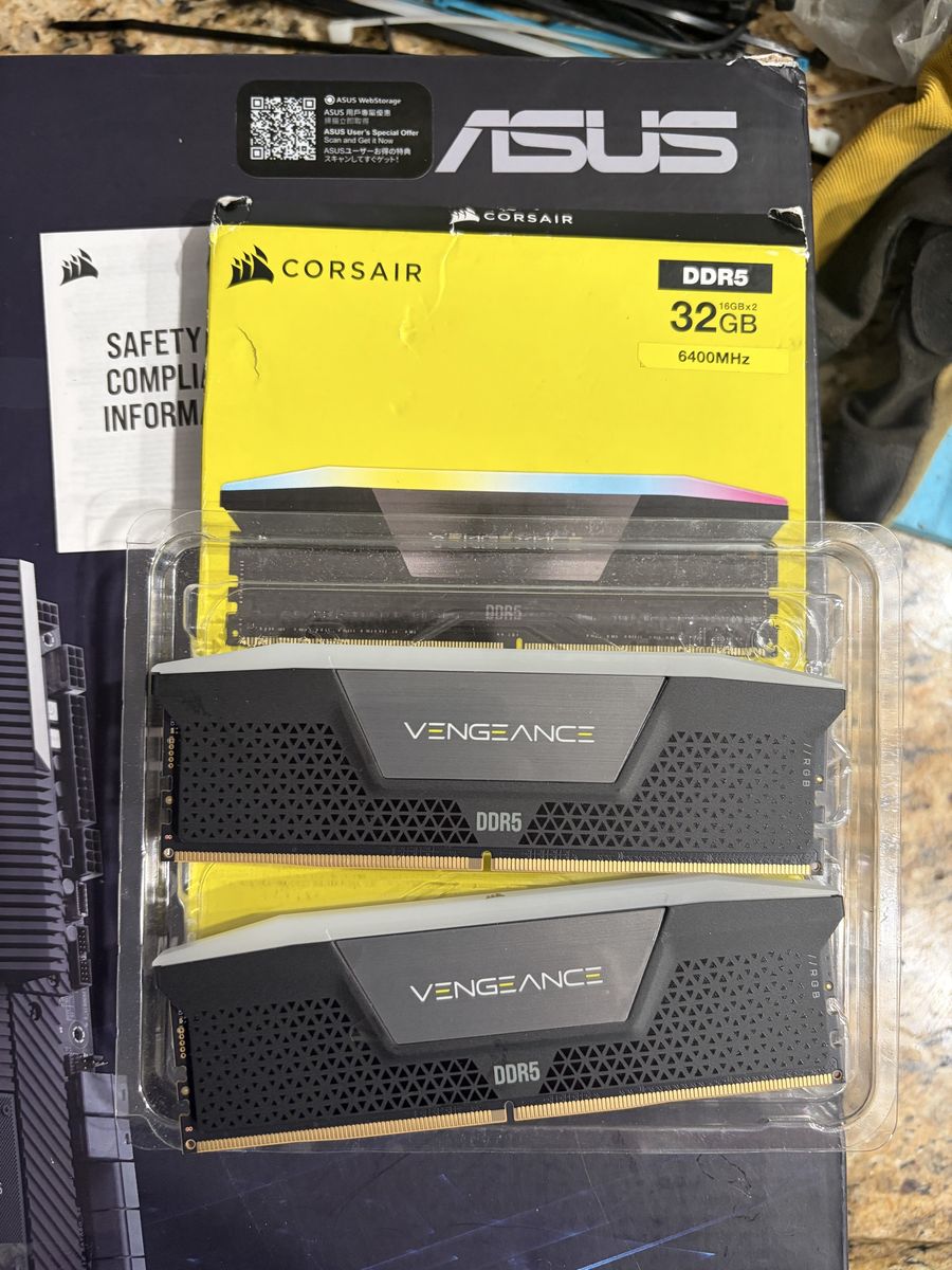 Corsair Vengeance RGB 32GB (2x16GB) DDR5 6400MHz Desktop Memory Kit