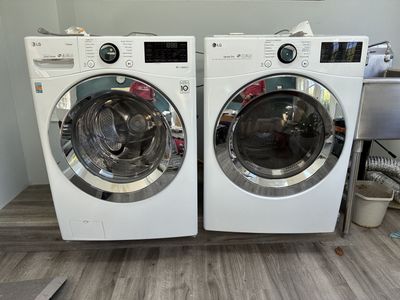 LG WM3700HWA Washer & DLGX3701W Gas Dryer Set - White, Front Load, Excellent Condition