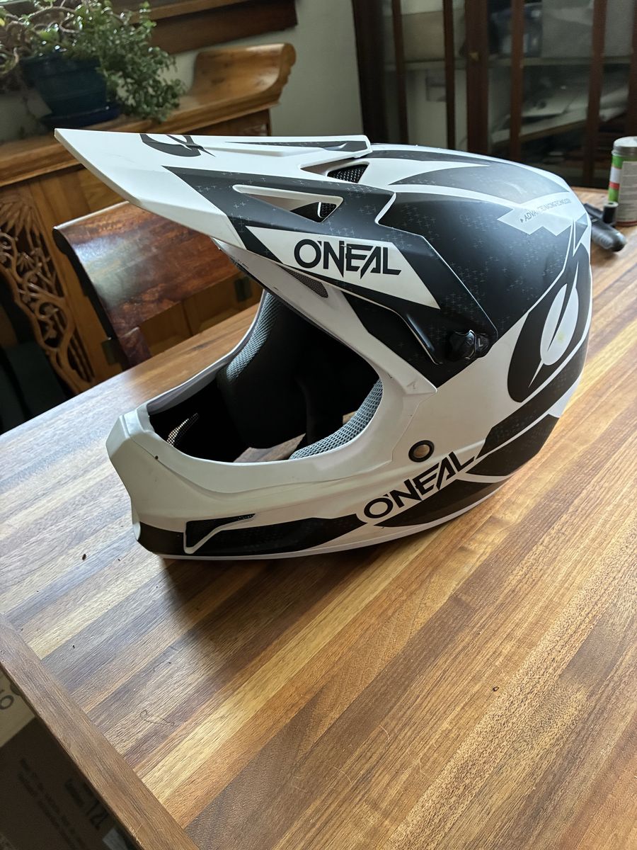 O'Neal Full Face Mountain Bike Helmet, Black/White, Size Large - Excellent Condition