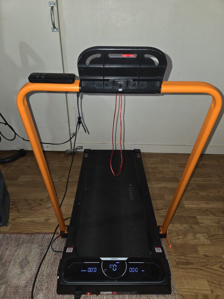 Lysole Walking pad treadmill with incline and remote control $125 obo