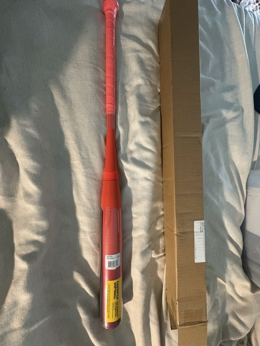 Brand New Easton Ghost Advanced 31/20 -11 Fastpitch Softball Bat