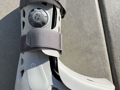 Aircast AirSelect Short Medical Walking Boot Size Medium Gray Orthopedic Orthosis