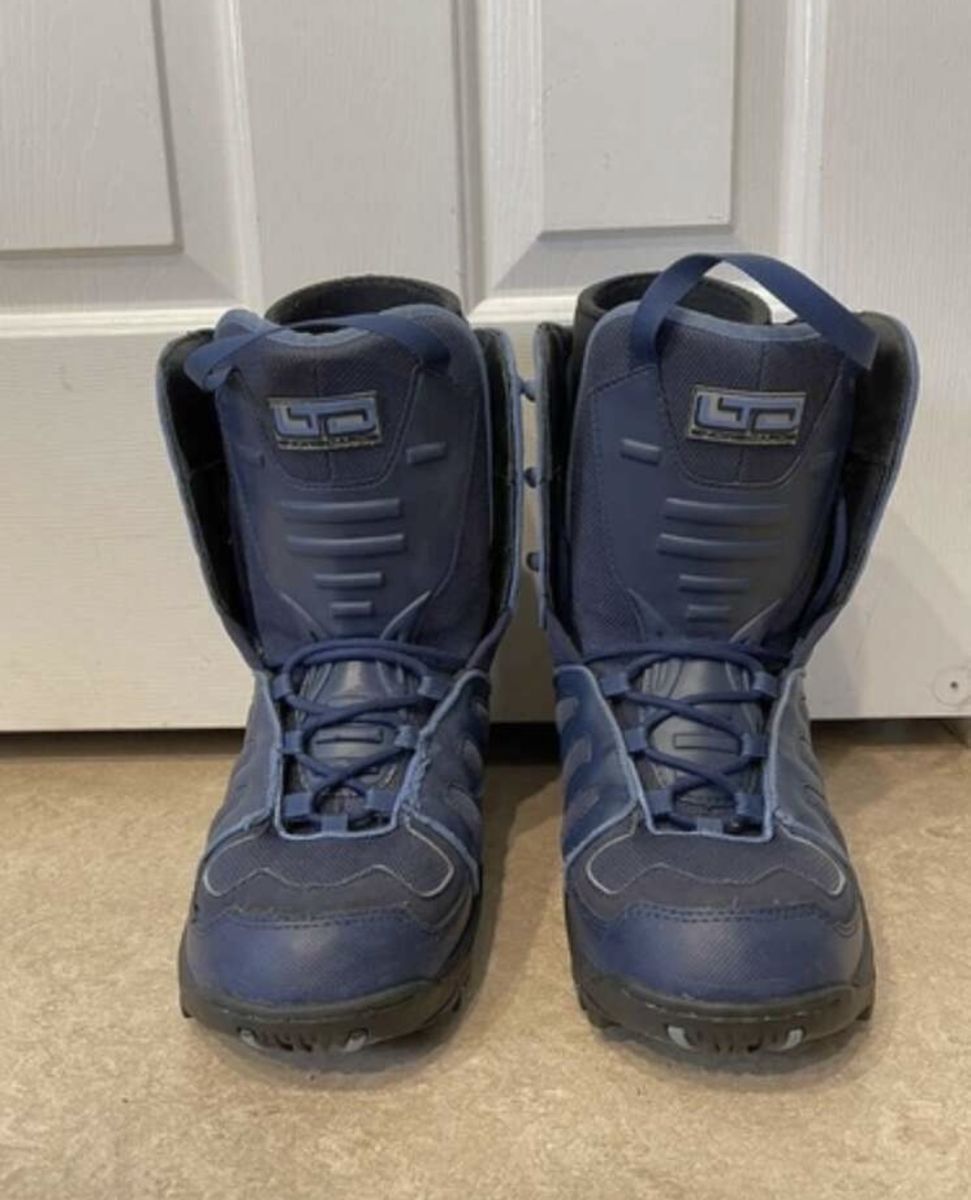 Snowboard boots, men's 8 