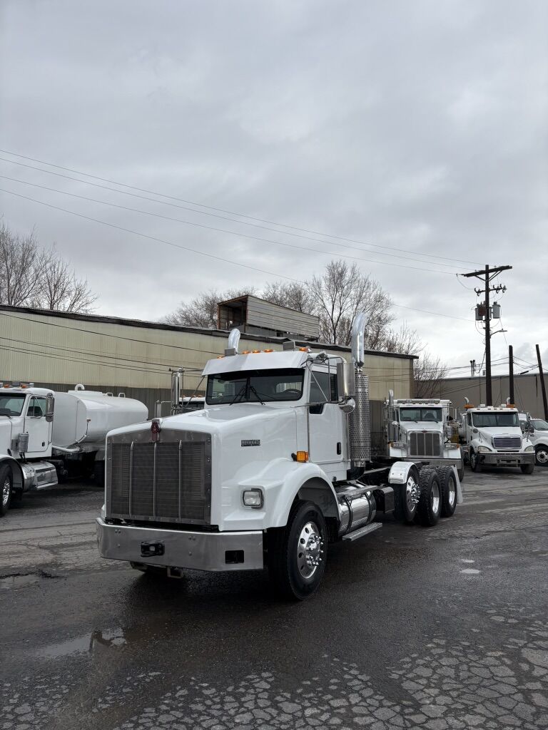 2005 Kenworth T800