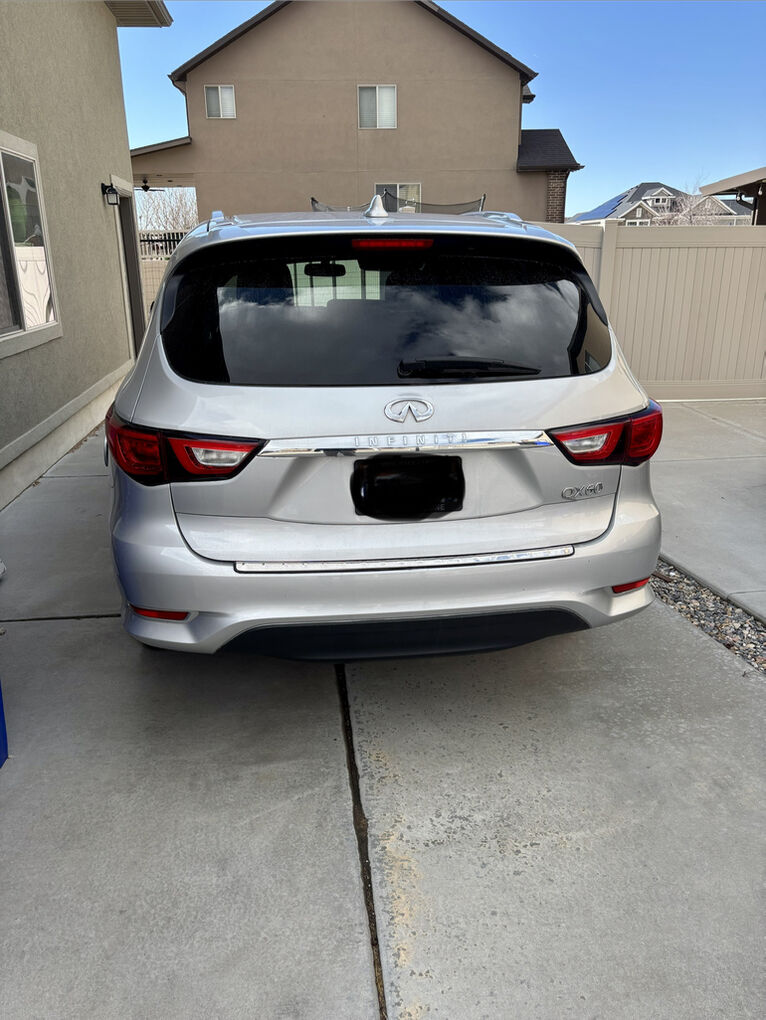 2016 INFINITI QX60 Base