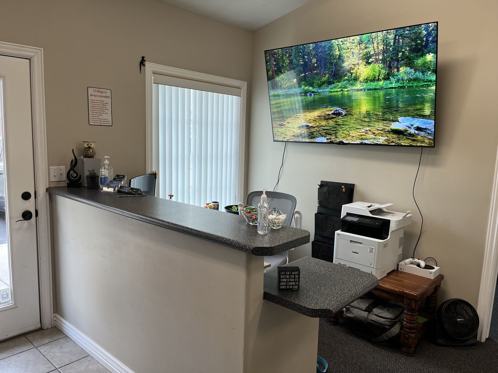 935 SF Office in Sandy