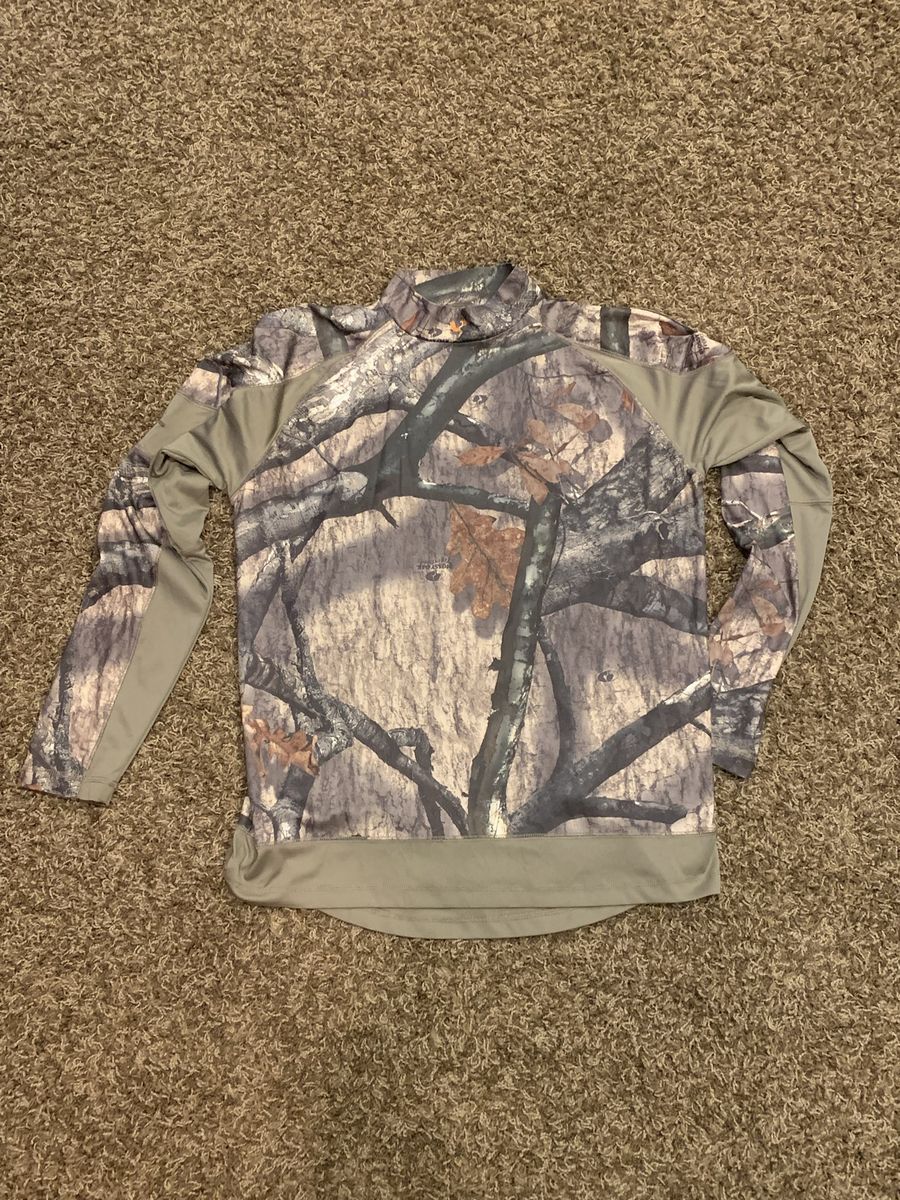 Russell Outdoors Camo Mock Neck Long Sleeve Base layer XL