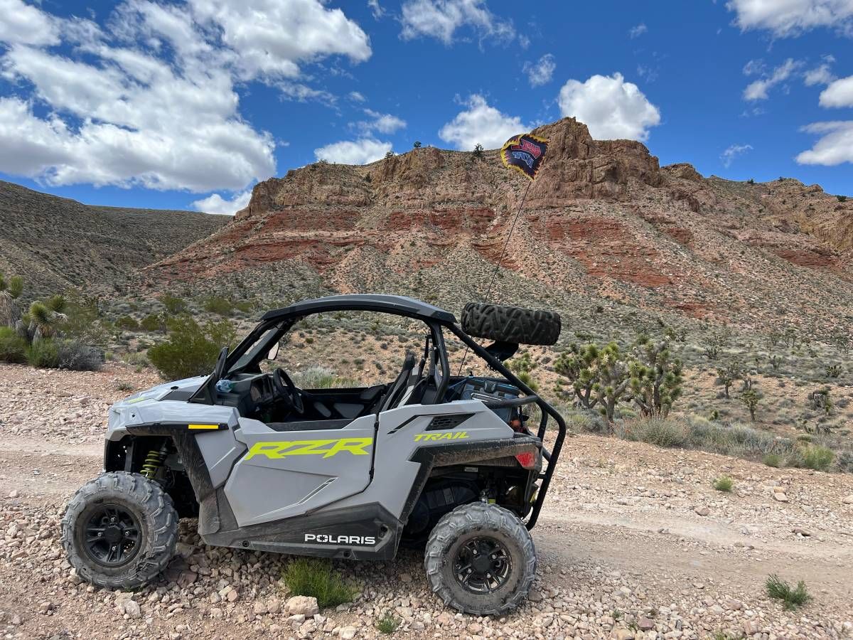 2022 Polaris Trail Ultimate 900 with 2009 Zieman trailer