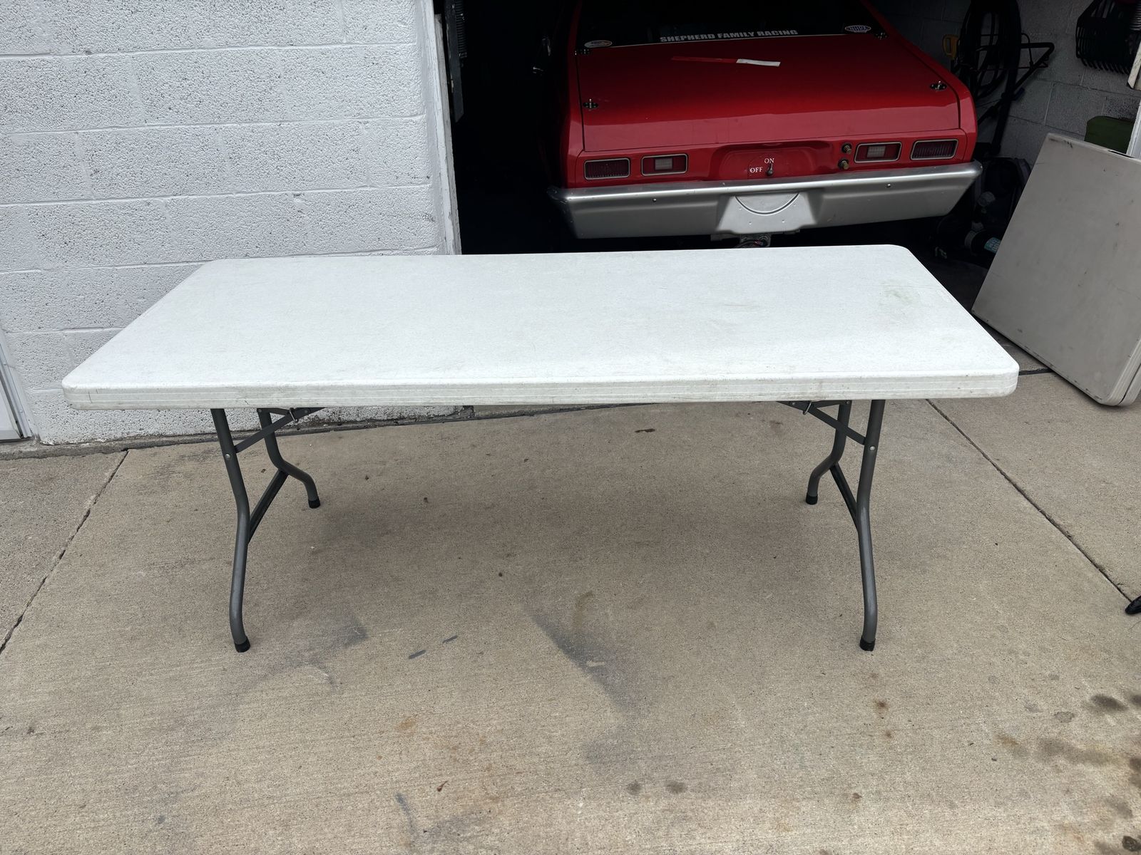 6’ Folding Table