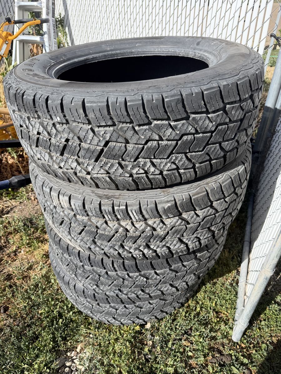 275/60R20 Big Foot A/T tires