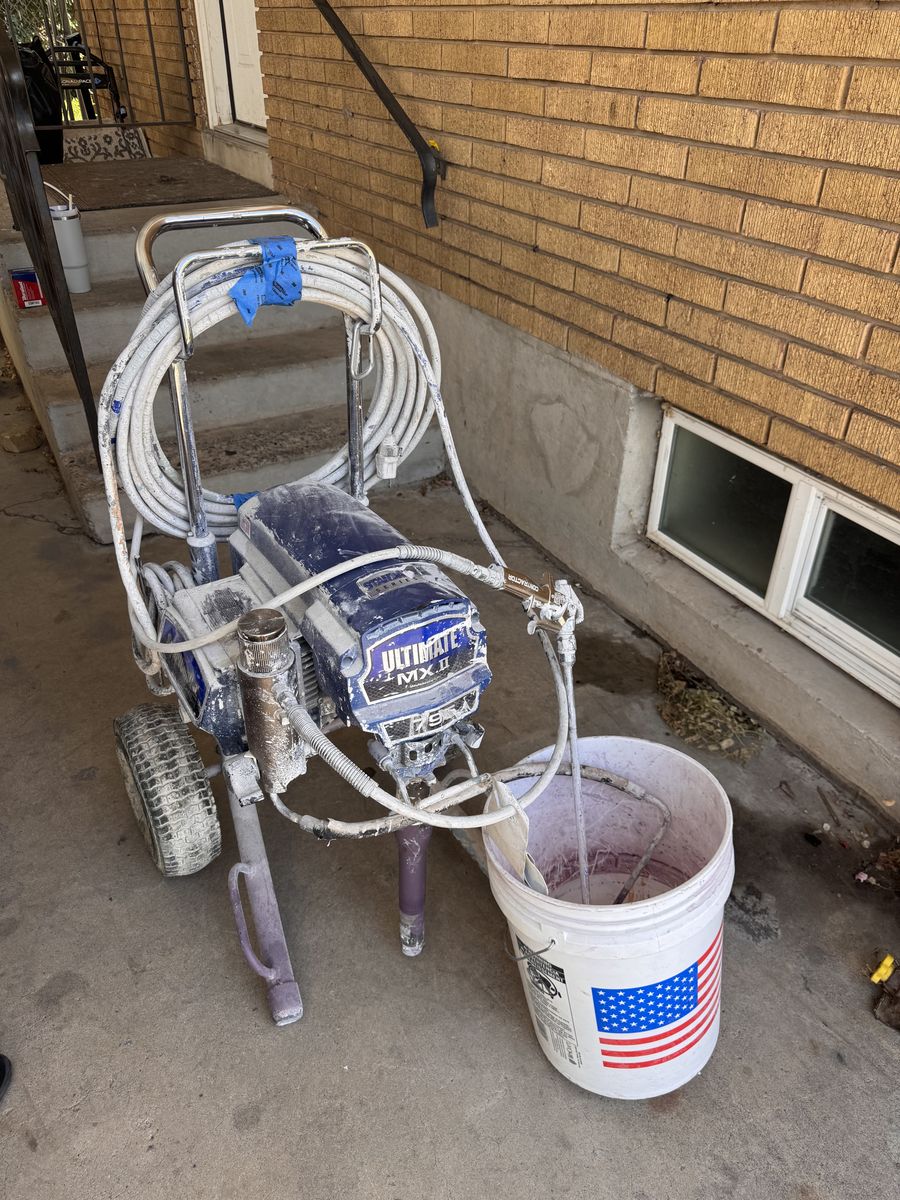 Graco Ultimate MX II 795 Standard Series Airless Paint Sprayer