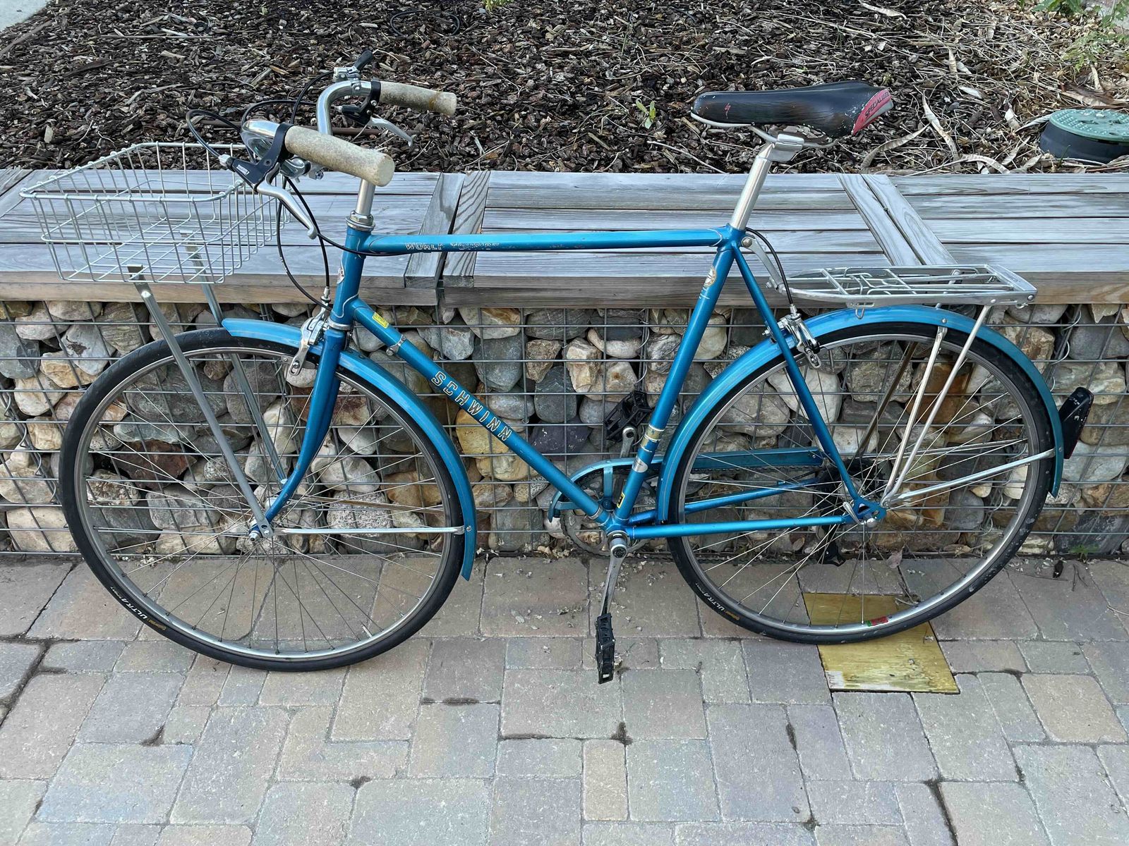 Vintage Schwinn World Tourist Bike - 58 cm