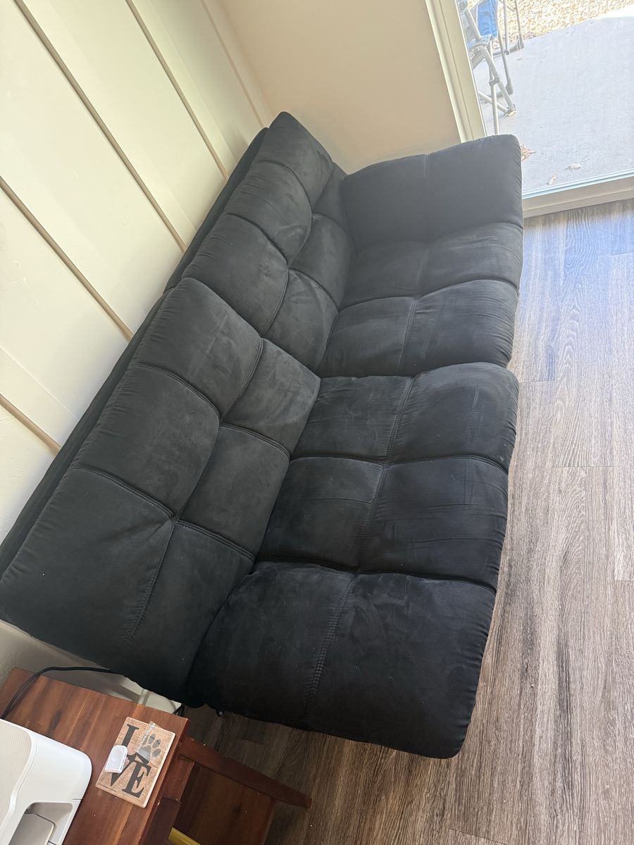 Black Tufted Futon Couch Sofa Bed - Versatile Seating & Sleeping Solution