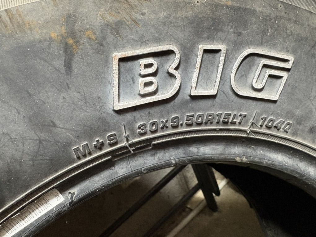 30x9.50 15 Big O Tires