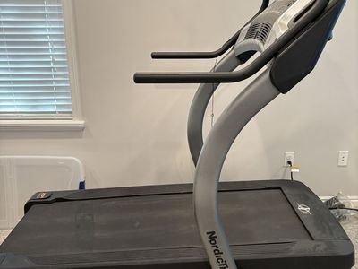 NORDIC TRACK TREADMILL