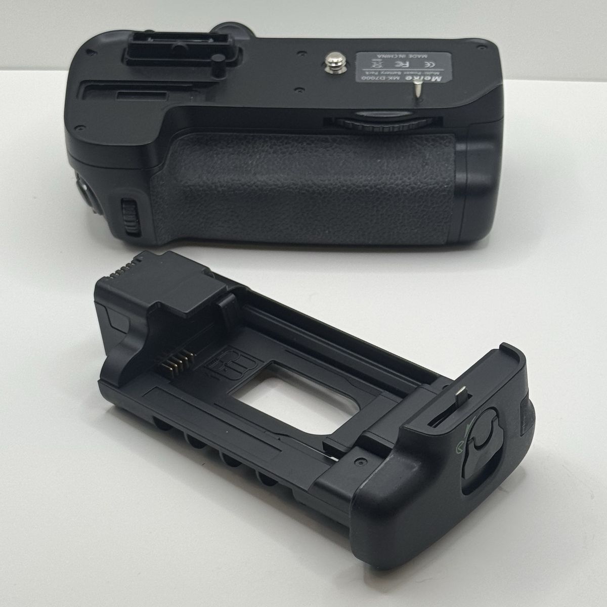MeiKe Nikon  D7000 battery pack