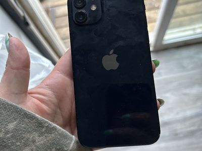 Apple iPhone 12 - Black - 86% Battery Health