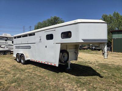 Circle J 4 horse trailer