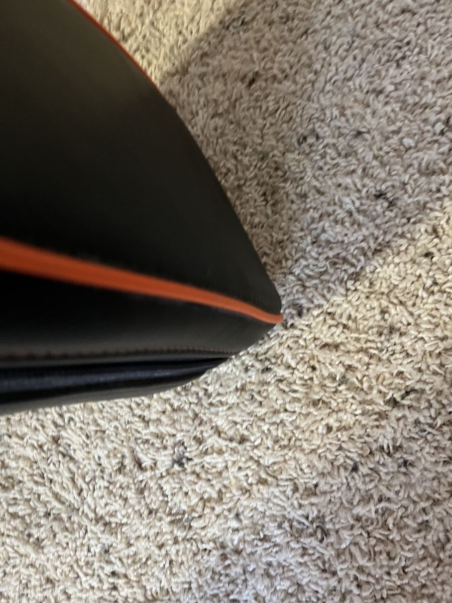 Main image 6