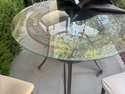 Outdoor Metal and Glass Round Dining Table with 4 Chairs and Protective Cover
