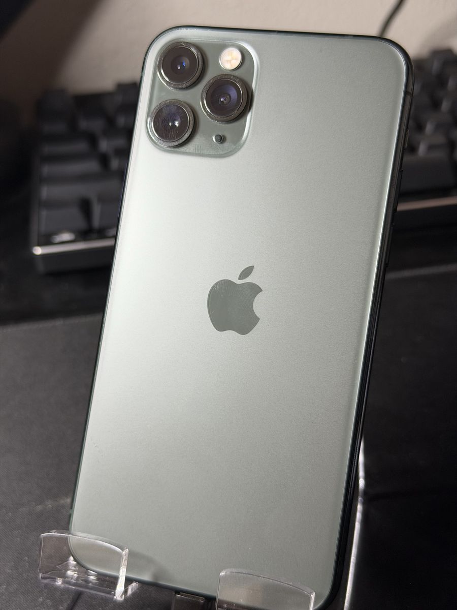 iPhone 11 Pro 256GB Unlocked - 98% Battery