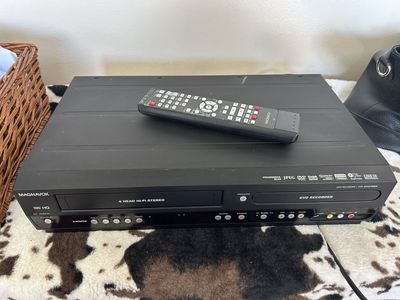 Magnavox ZV427MG9 A DVD Recorder VCR Combo, Tested