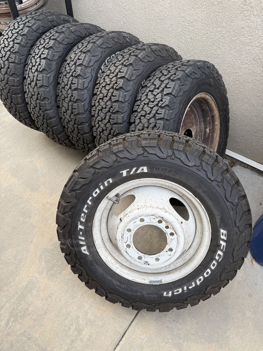 RV/LT Tires