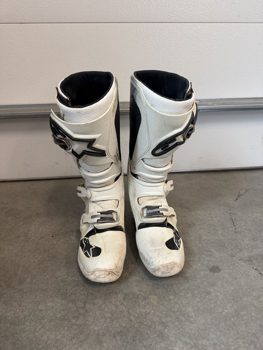 Alpinestars Tech 7 Motocross Boots - White/Black, Used, Size 11, Durable MX ATV Off-Road Protection