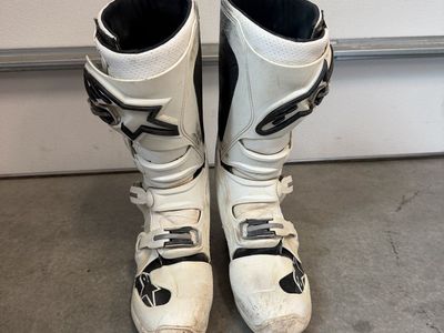 Alpinestars Tech 7 Motocross Boots - White/Black, Used, Size 11, Durable MX ATV Off-Road Protection