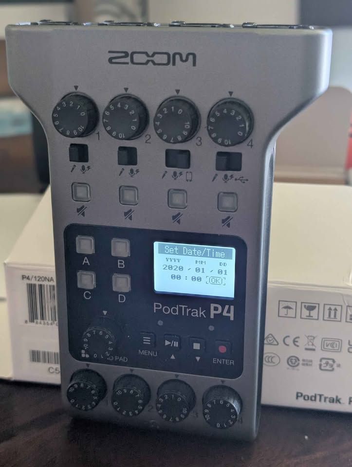 Zoom Podtrak P4 Podcast Recorder