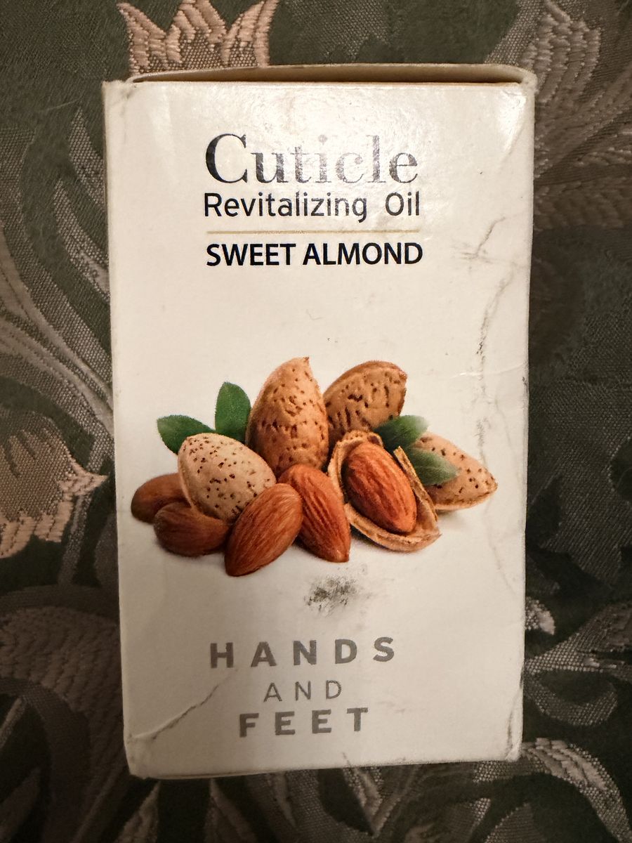 New. Sweet Almond Cuticle Oil For Nails And Hair