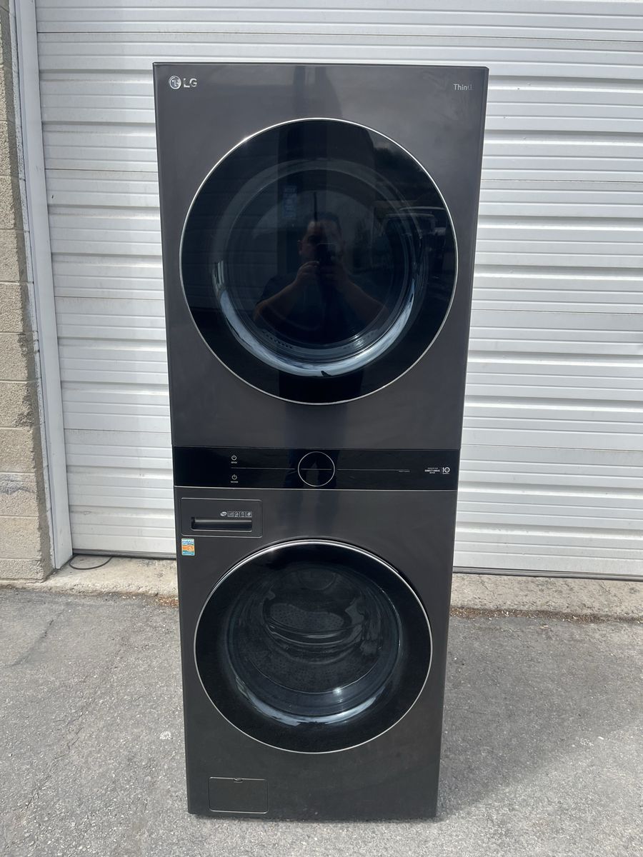 Beautiful LG electric washtower,free delivery