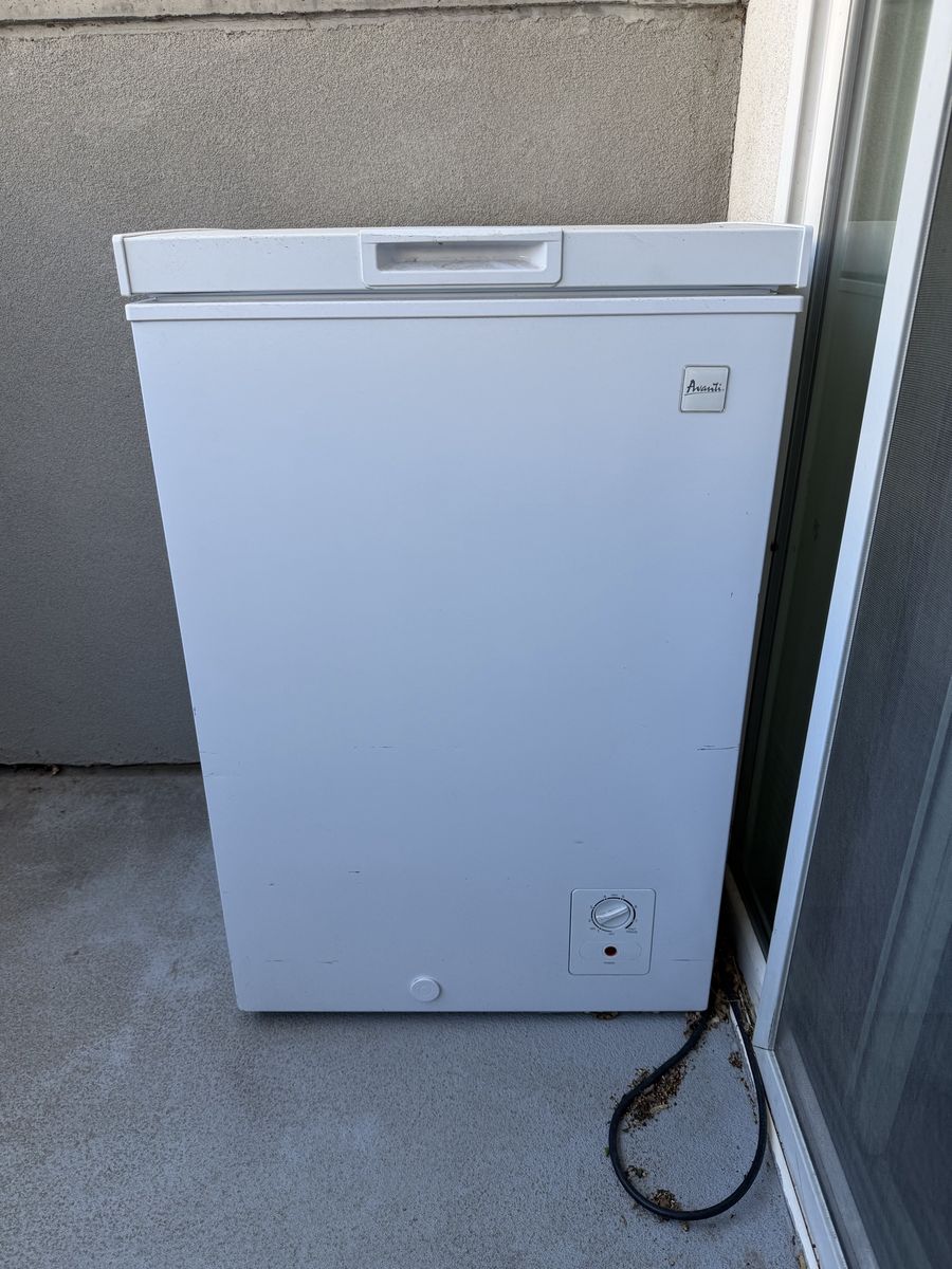 Avanti CF350M0W Chest Freezer $125 OBO
