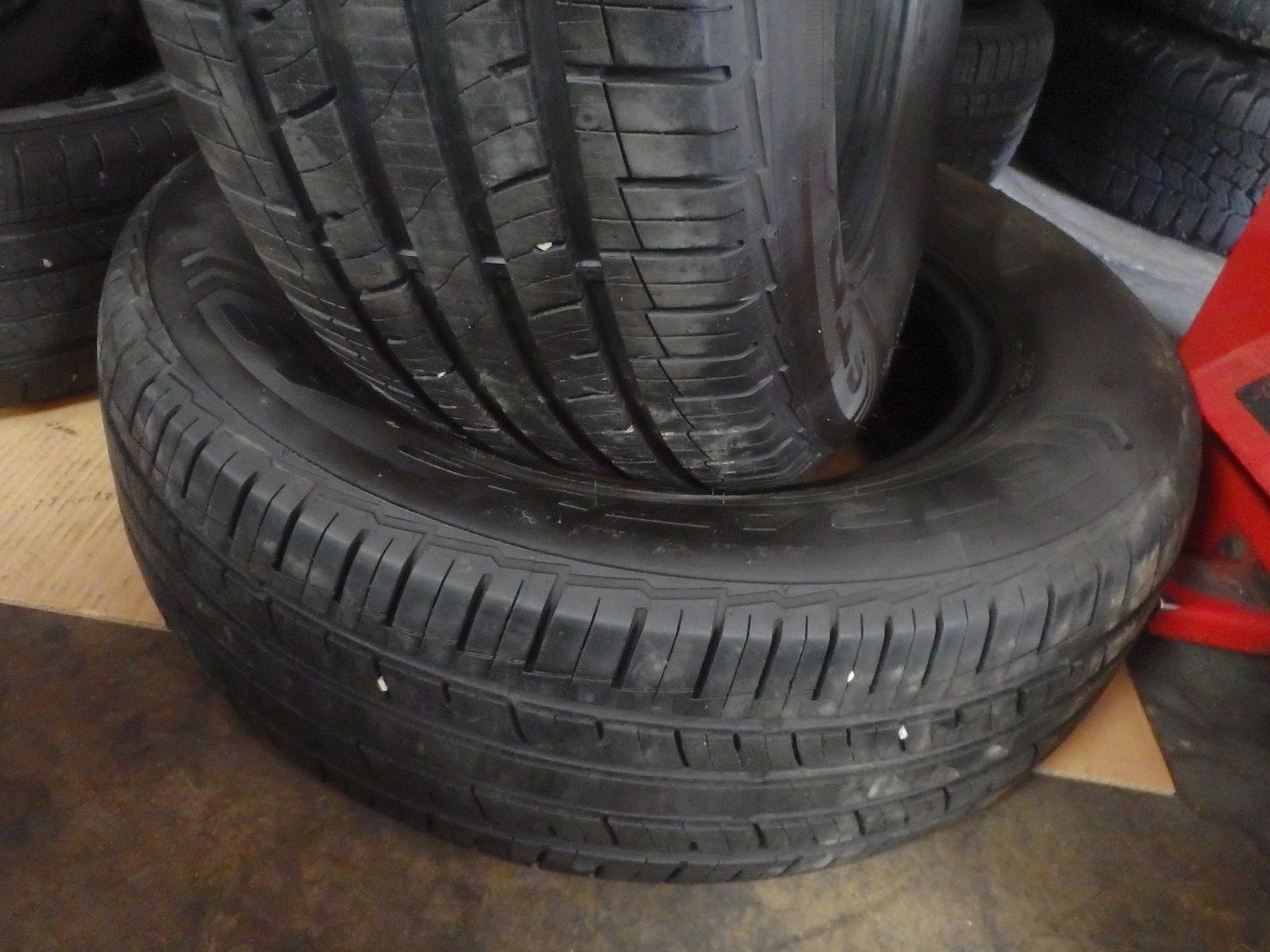 225/65R16 MASTERCRAFT STRATUS A/S PAIR OF TWO USED TIRES