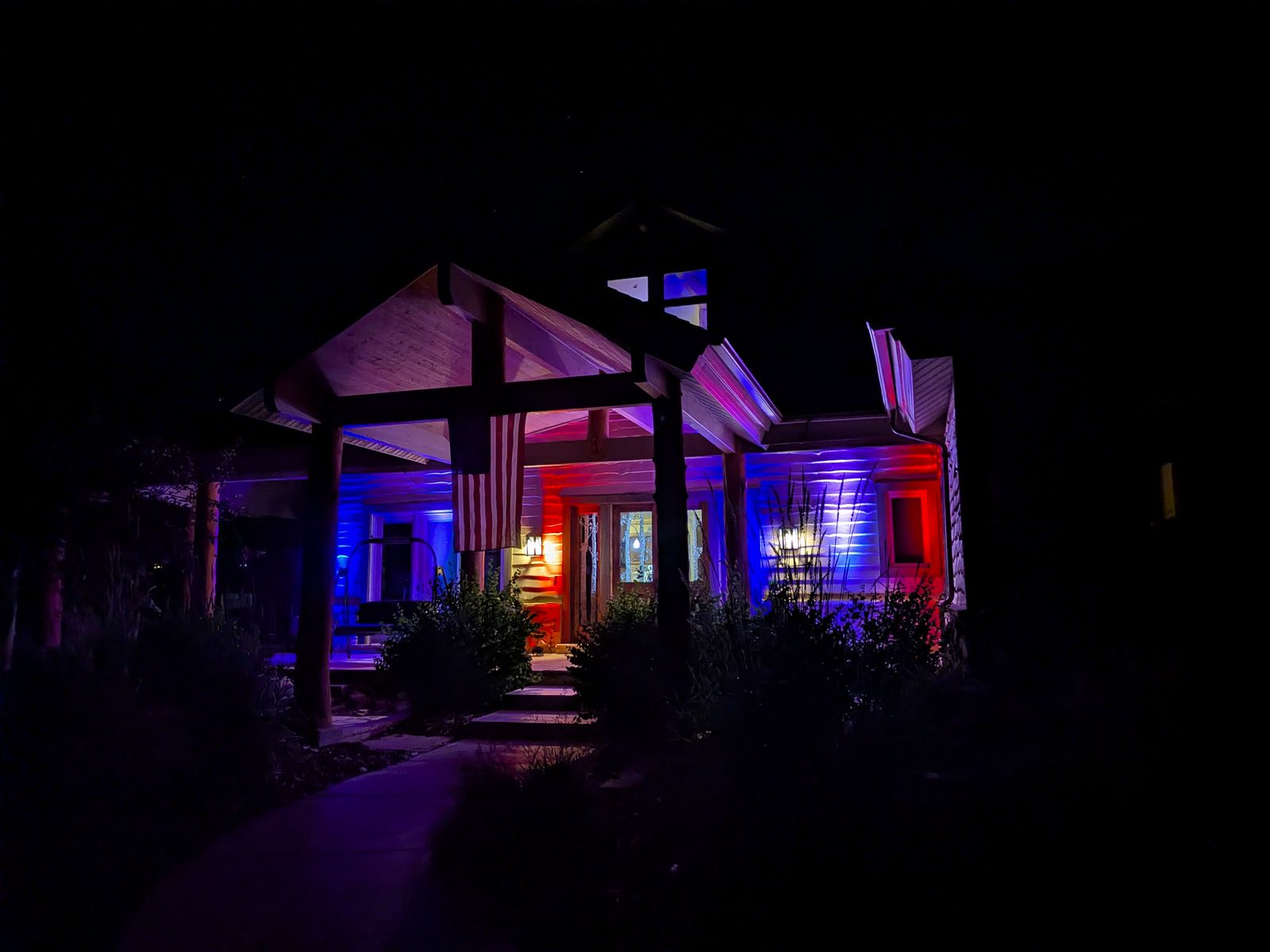 Main image 4