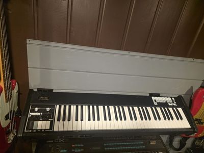 Univox compac 2
