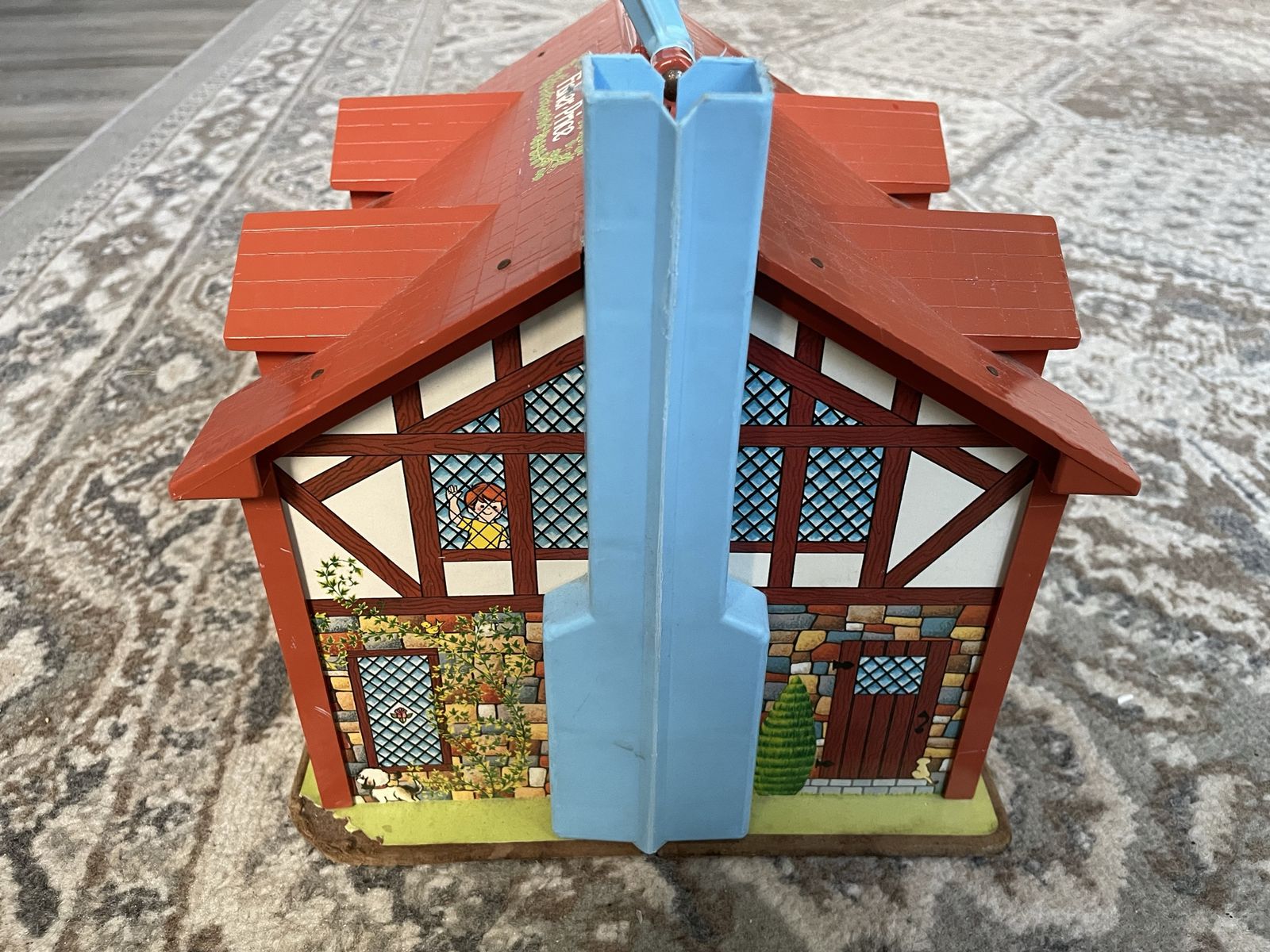 Main image 5