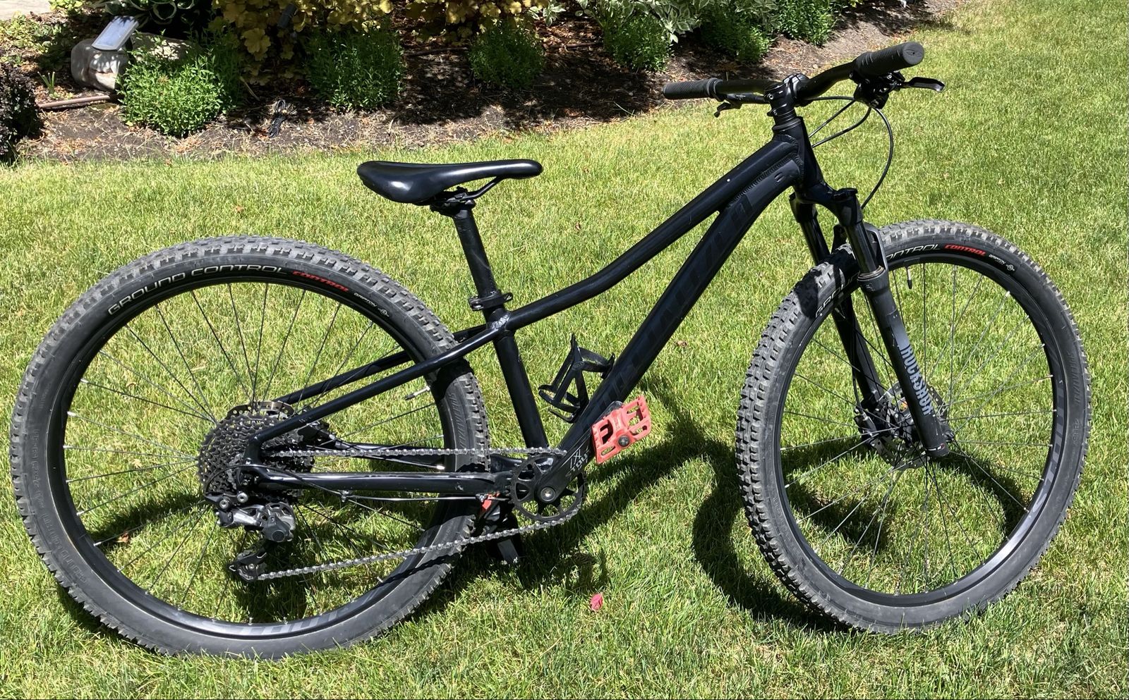 Specialized Rockhopper Mountain Bike – XS – 27.5 Wheels