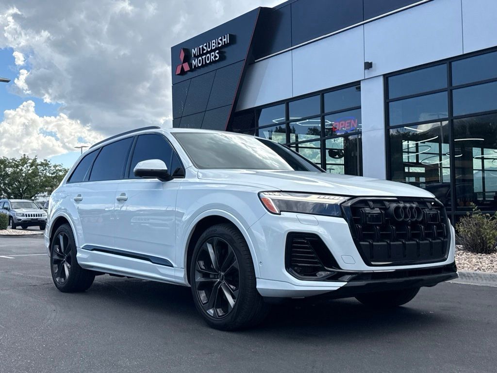 2025 Audi Q7 quattro Prestige 55 TFSI