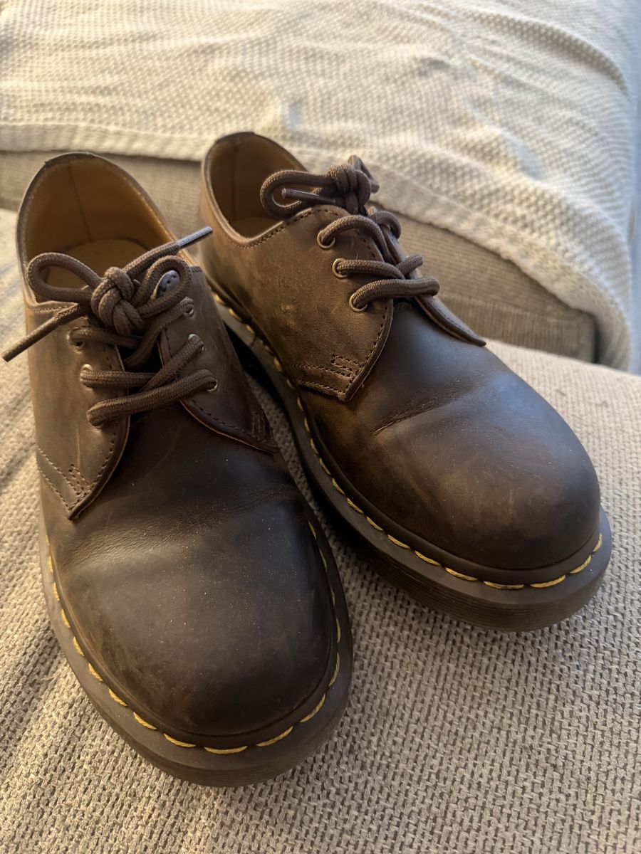 Brown Oxford doc martens size 5