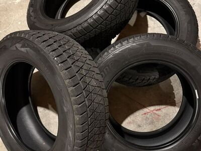 Bridgestone Blizzak Snow Tires 225 65 17