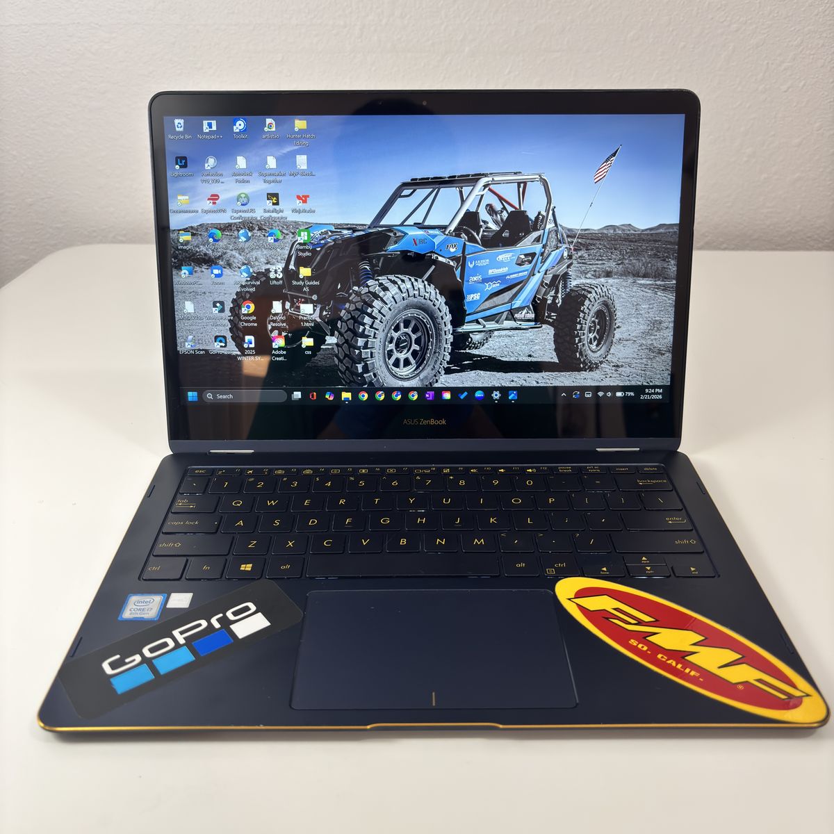 ASUS ZenBook UX370UAR i7 16GB RAM 512GB SSD 13.3" Laptop — New Battery